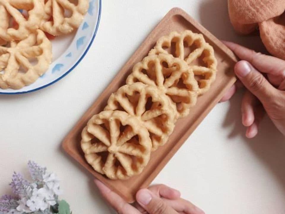 Resep Simple dan Mudah ' Kue Kembang Goyang' Anti Gagal dan Tidak Keras