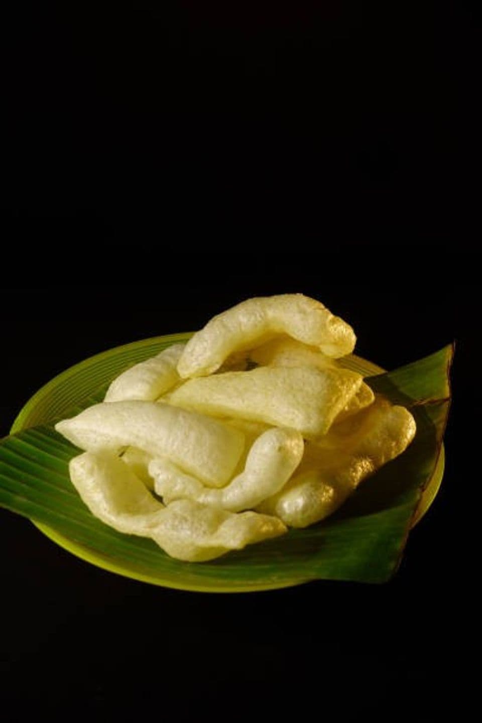 Tips Menggoreng Kerupuk Kulit Sapi agar Mengembang dan Matang Merata