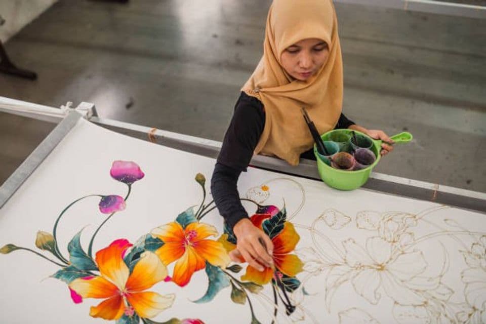 Keunggulan Memilih Ide Bisnis Fashion Batik, Pelaku Usaha Wajib Tahu!