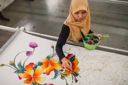 Keunggulan Memilih Ide Bisnis Fashion Batik, Pelaku Usaha Wajib Tahu!