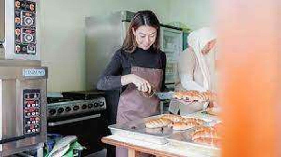 Cuan! Intip 5 Usaha untuk Ibu Rumah Tangga, dengan Modal Kecil yang Wajib Kalian Tiru