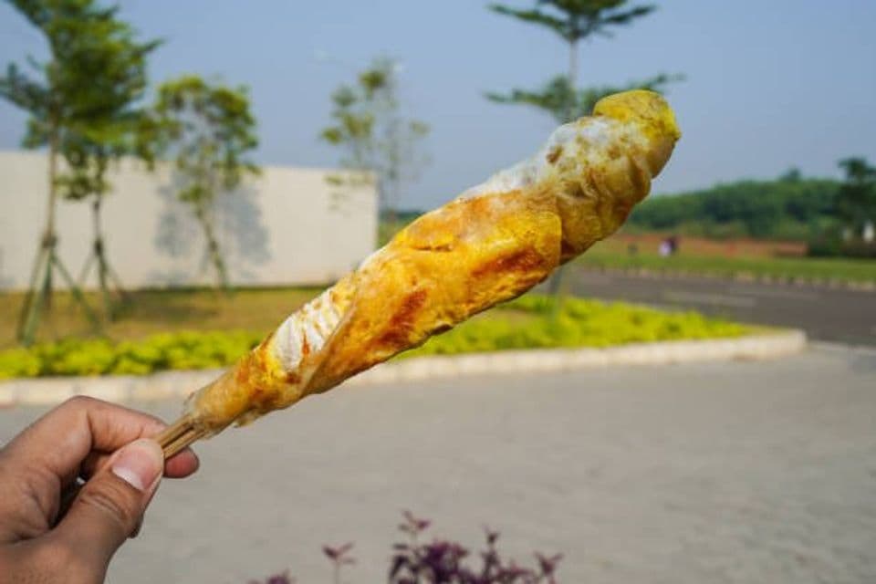 Jajanan Kaki Lima: Resep Papeda Gulung yang Banyak Peminatnya