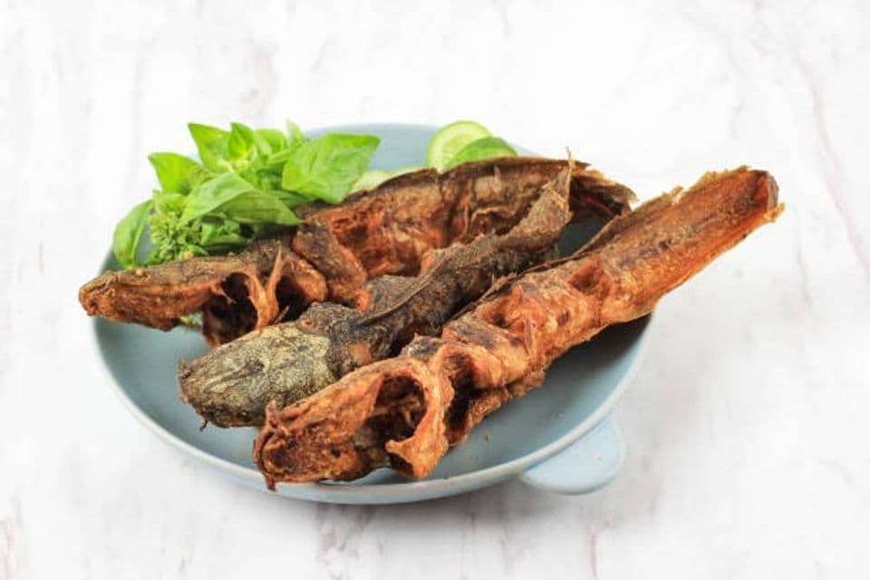 Tips Menggoreng Ikan Lele yang Krispi Luar Dalam Serta Tanpa Letusan