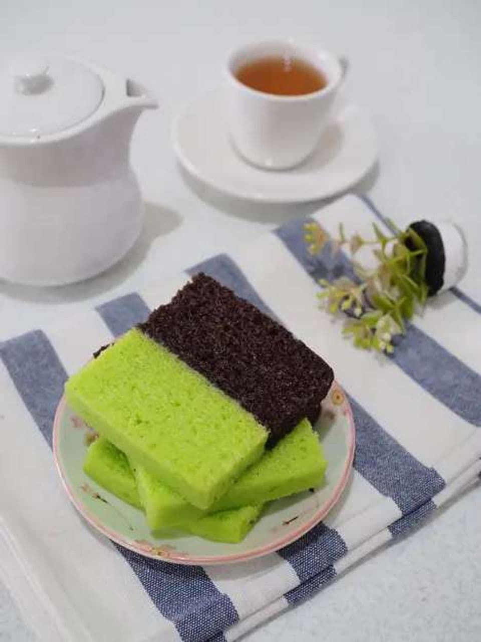 Resep Istimewa Perpaduan Brownies Pandan Ketan Hitam yang Lembut dan Anti Gagal