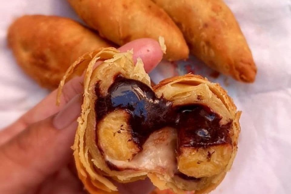 Resep dan Ide Jualan Molen Pisang Coklat Lumer Unik