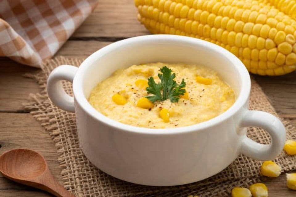 Resep Unik Olahan Bubur Jagung Keju, Enak Disantap Saat Musim Hujan