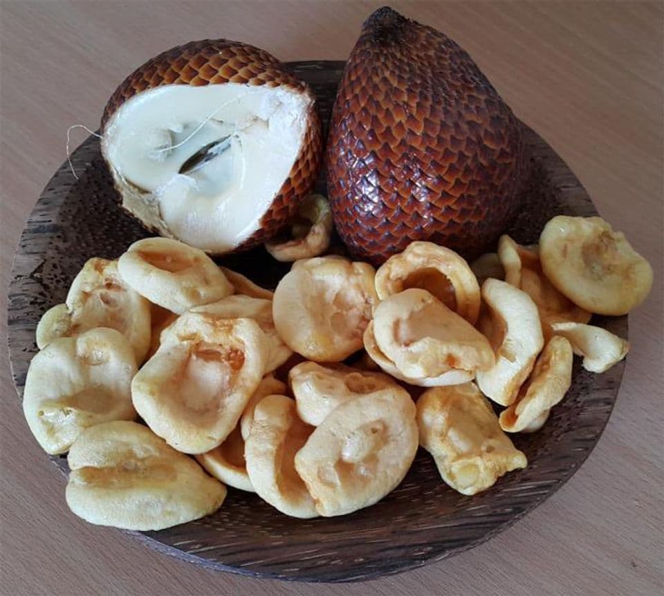 Resep Membuat Keripik Salak: Renyah dan Enak